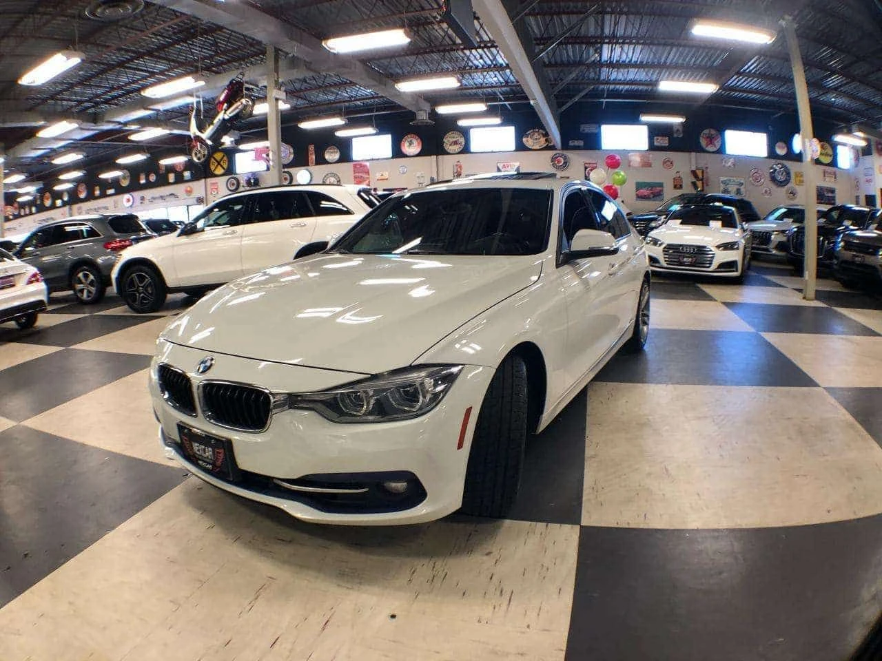 BMW 330 * 330I X DRIVE SPORT PKG LEATHER SUNROOF NAVI CAME, снимка 3 - Автомобили и джипове - 54960984
