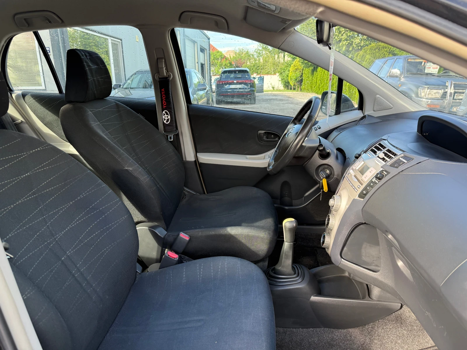 Toyota Auris, снимка 6 - Автомобили и джипове - 55032976