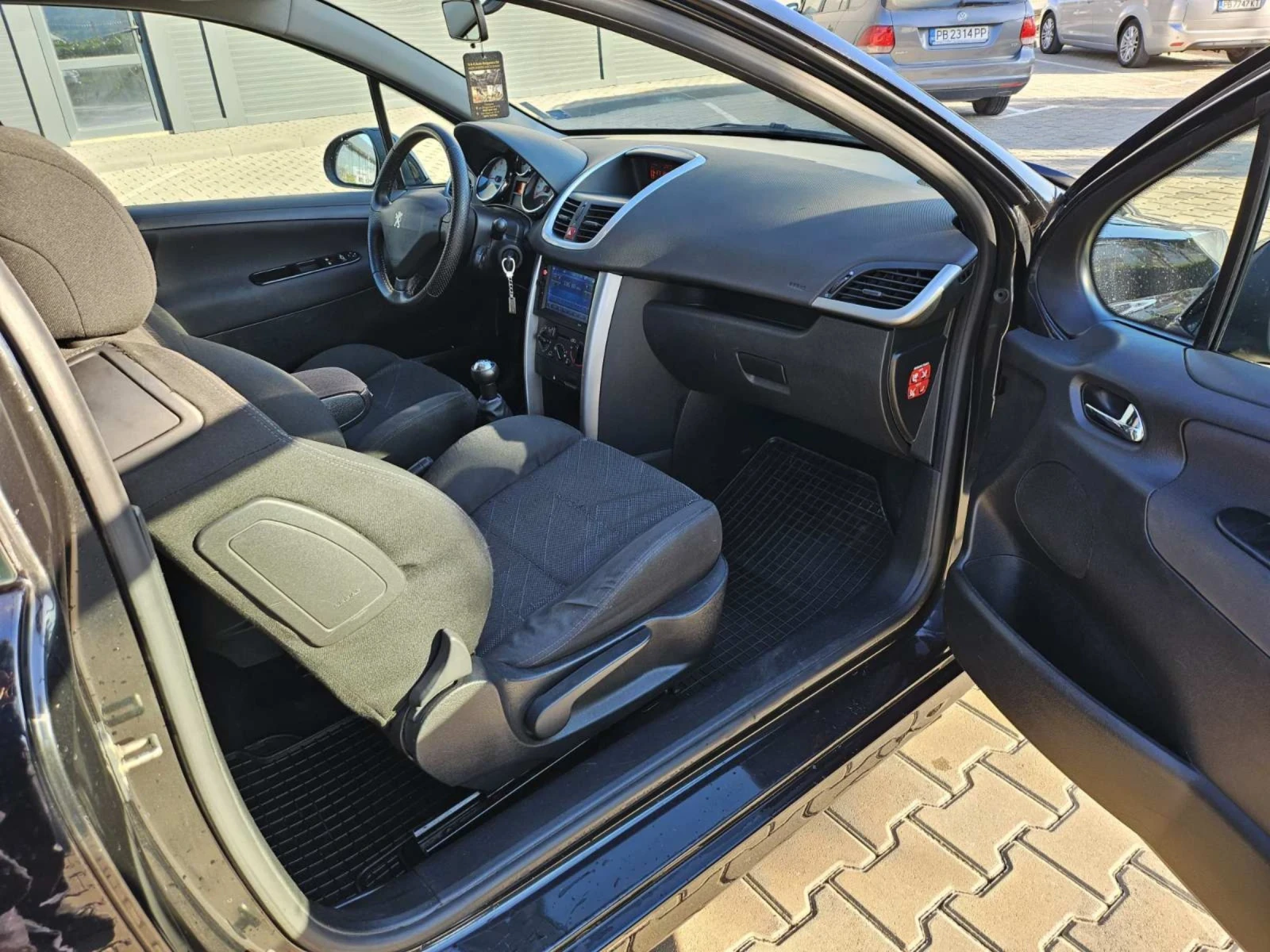 Peugeot 207, снимка 4 - Автомобили и джипове - 55049931