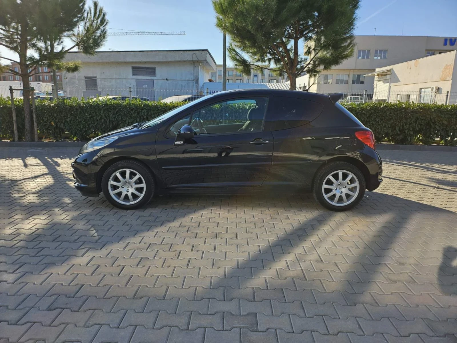 Peugeot 207, снимка 8 - Автомобили и джипове - 55049931
