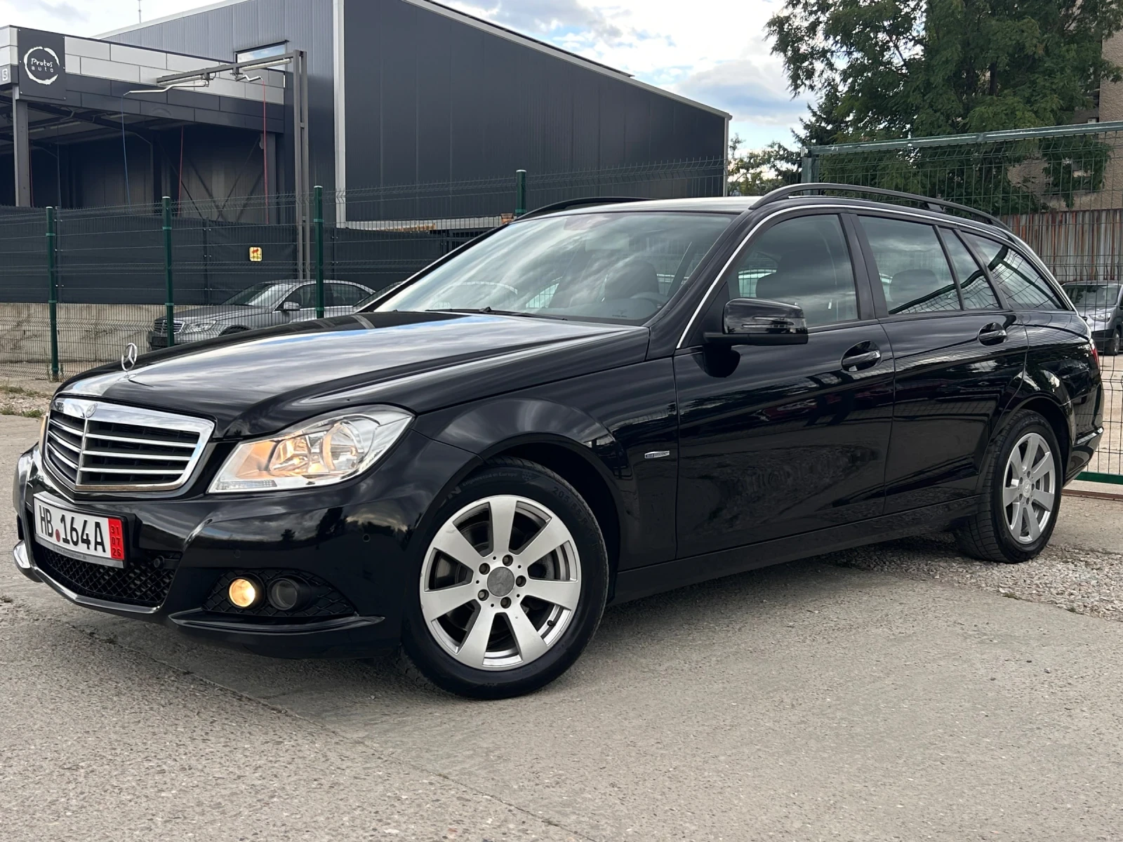 Mercedes-Benz C 220