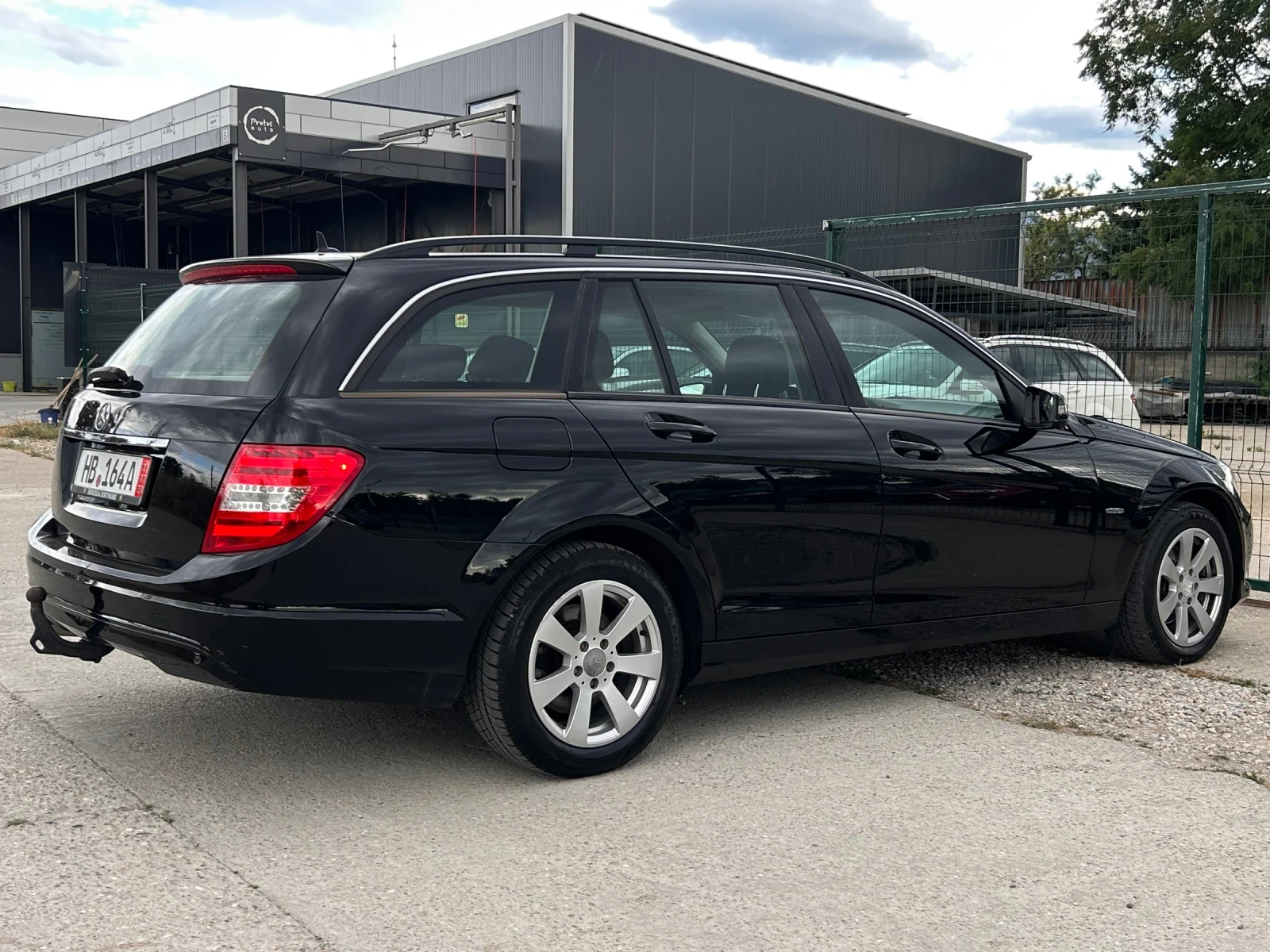 Mercedes-Benz C 220, снимка 5 - Автомобили и джипове - 55320017