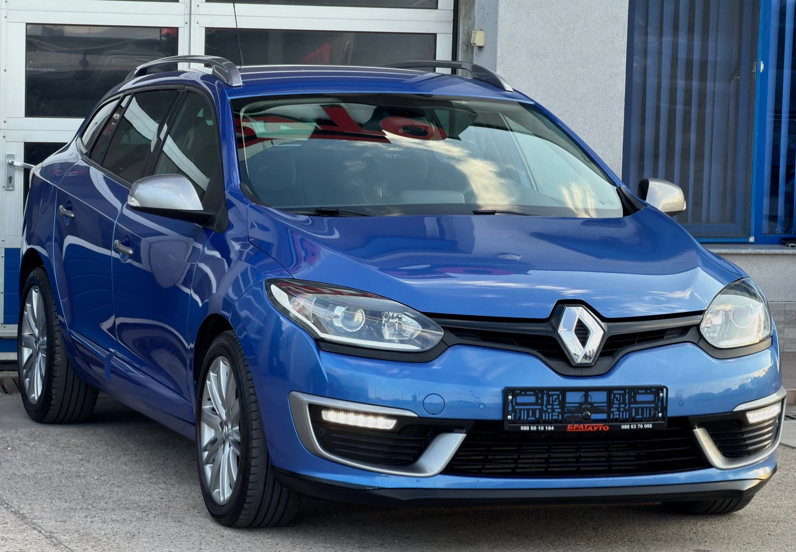 Renault Megane 1.2T/GT-LINE/FACE-LIFT/АВТОМАТ, снимка 3 - Автомобили и джипове - 55448970