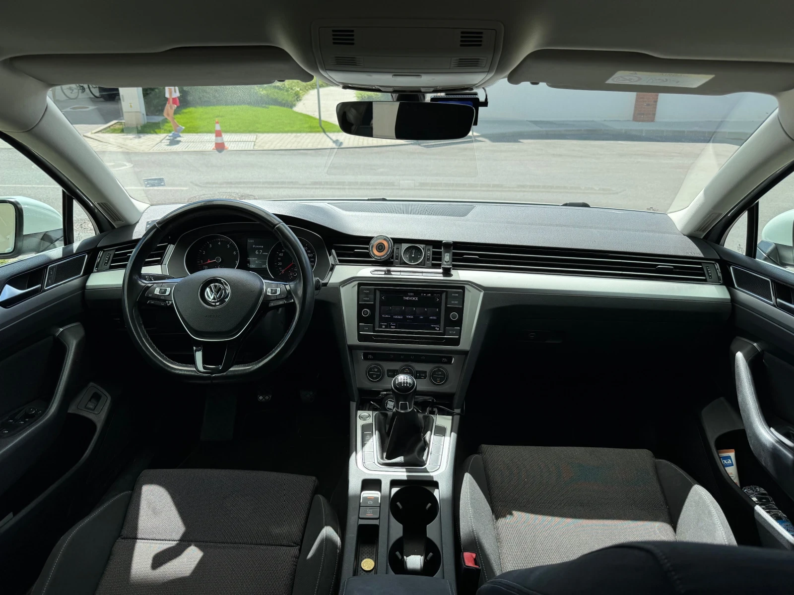 VW Passat Comfortline 1.4 TSI BMT, снимка 9 - Автомобили и джипове - 55962900