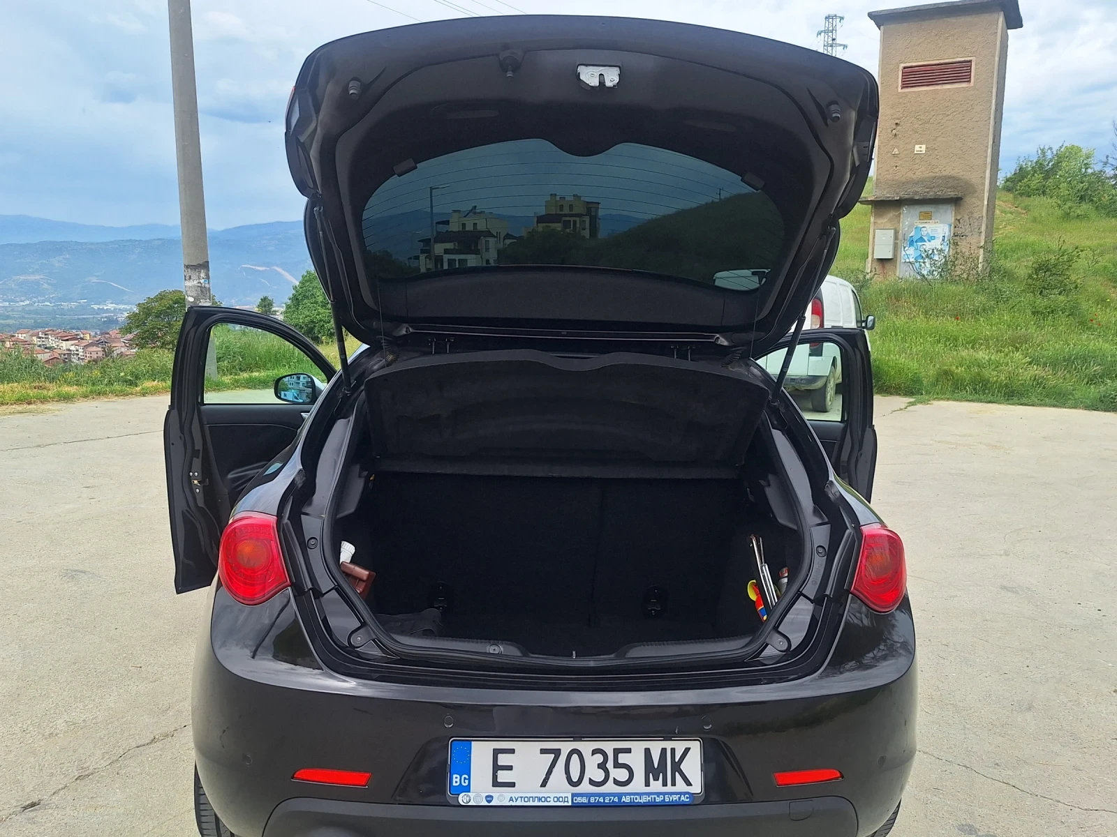 Alfa Romeo Giulietta, снимка 5 - Автомобили и джипове - 56226376