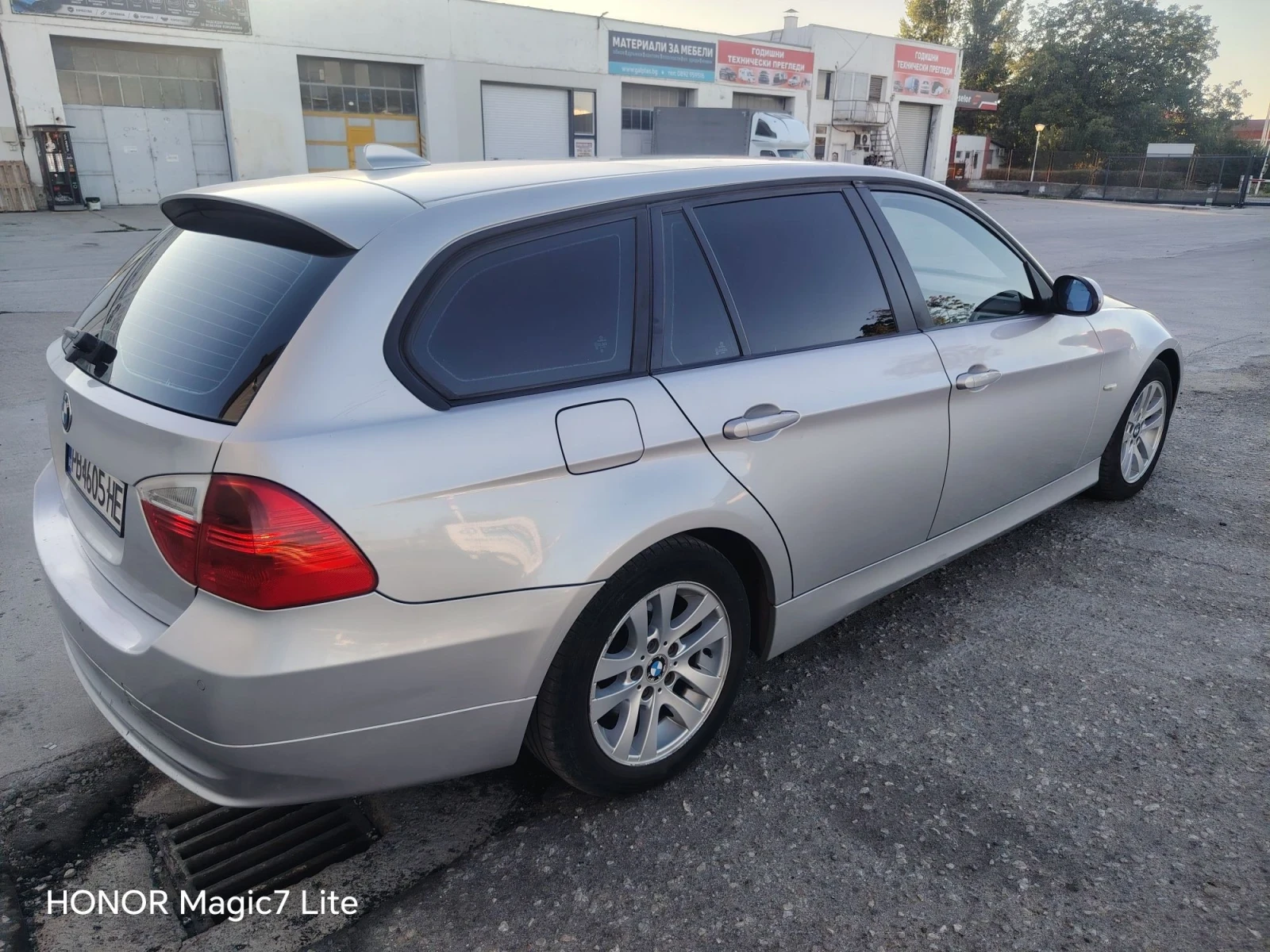 BMW 318, снимка 2 - Автомобили и джипове - 56352646