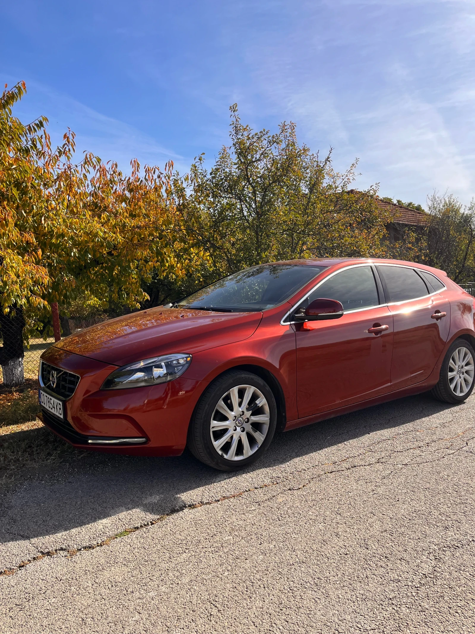 Volvo V40 D2, снимка 10 - Автомобили и джипове - 56585693