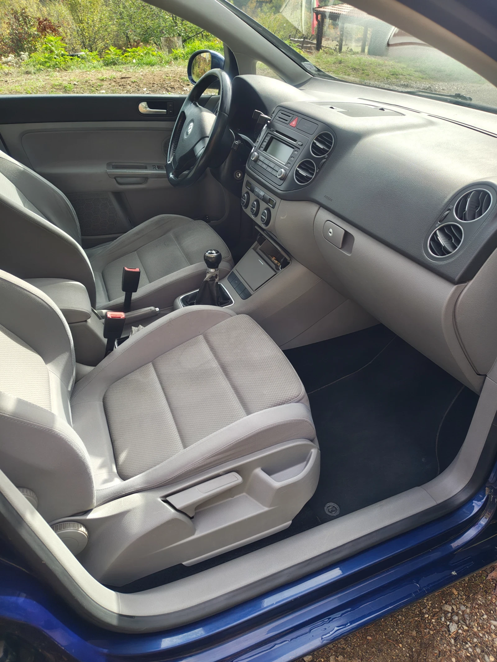 VW Golf Plus, снимка 2 - Автомобили и джипове - 56745739