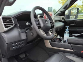 Toyota Tundra * Platinum Hybrid * CARFAX * , снимка 5