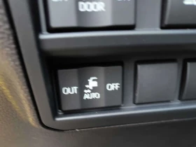 Toyota Tundra * Platinum Hybrid * CARFAX * , снимка 16