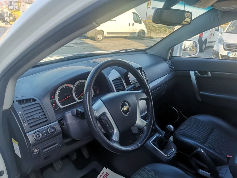 Chevrolet Captiva 2.4I ГАЗ 4X4 КАМЕРА, снимка 12 - Автомобили и джипове - 49027134