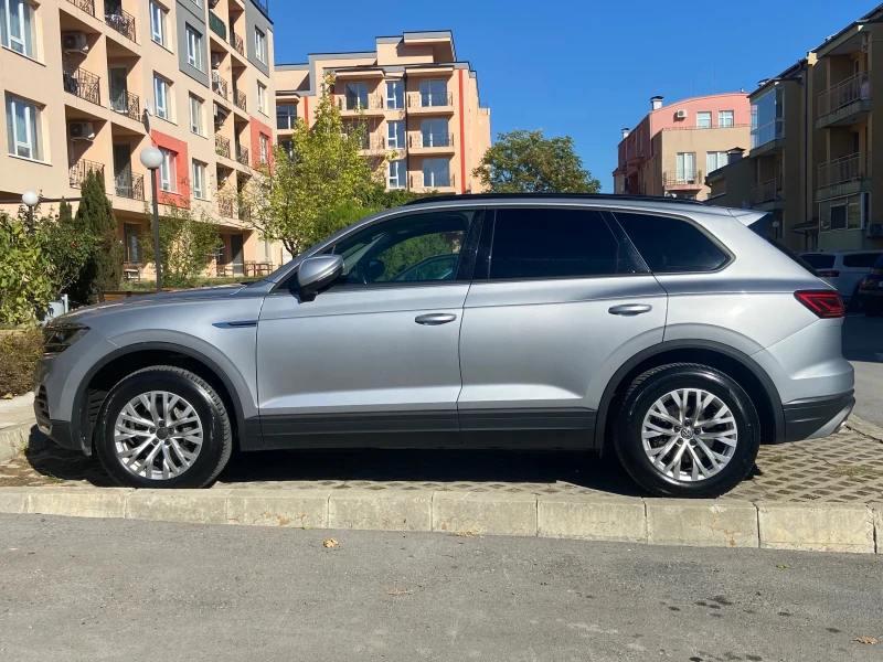 VW Touareg 3.0 TDI 4MOTION, снимка 3 - Автомобили и джипове - 52598651