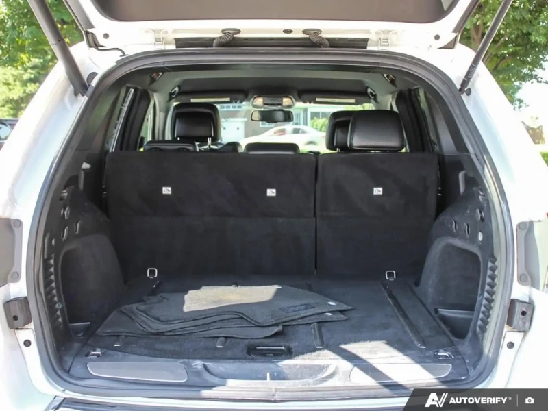 Jeep Grand cherokee Limited/3.6L/Keyless/подгрев/лизинг, снимка 9 - Автомобили и джипове - 52317639