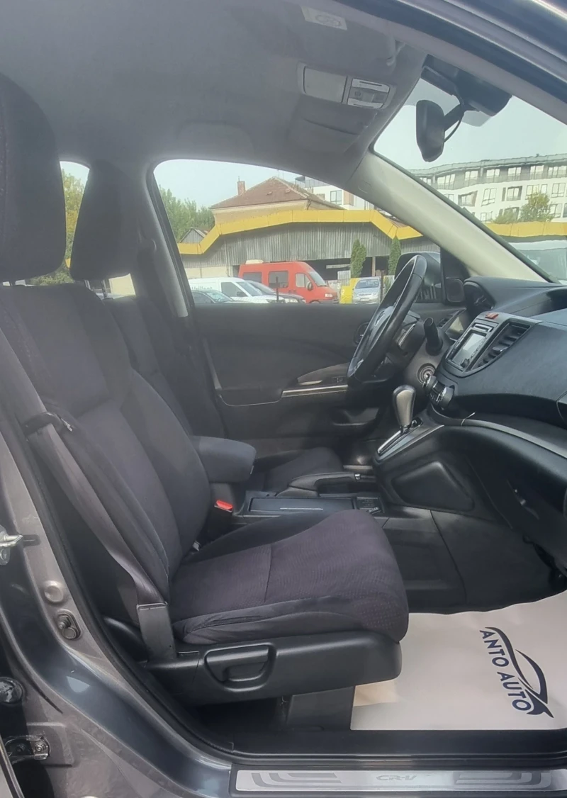 Honda Cr-v 2.0 i-VTEC 4x4 Пълна сервизна история!, снимка 10 - Автомобили и джипове - 51829908
