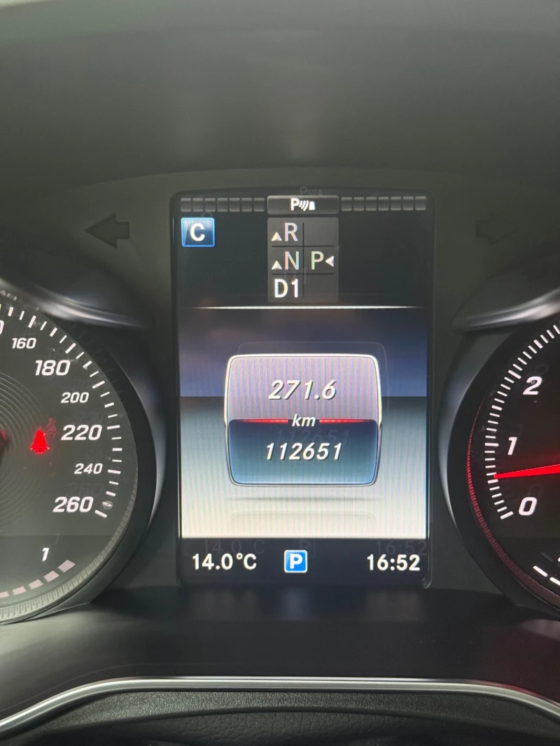 Mercedes-Benz GLC 300 4MATIC* 9G tronic* AMG line* 112000km, снимка 13 - Автомобили и джипове - 52174933