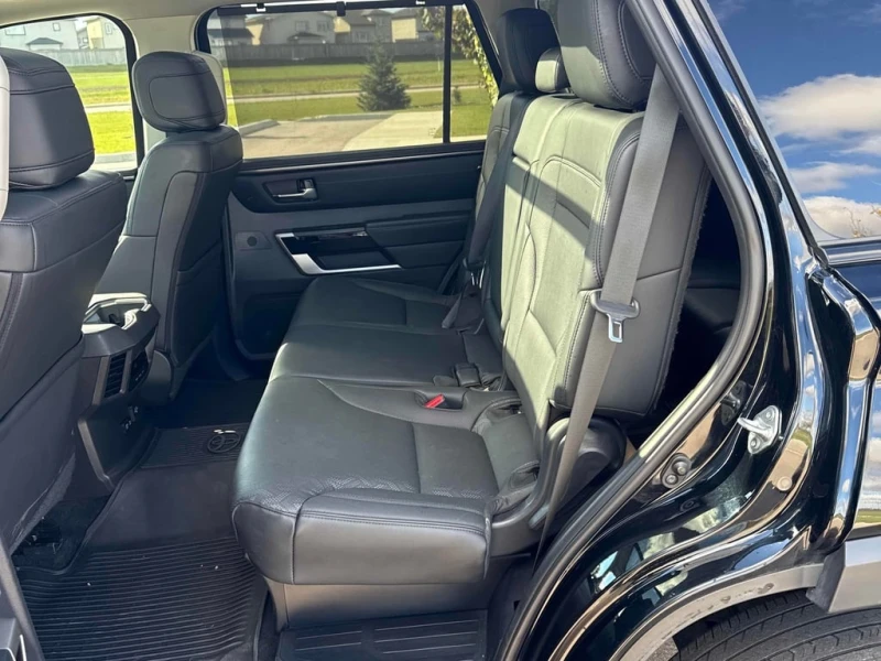 Toyota Sequoia * 4WD * CARFAX * , снимка 11 - Автомобили и джипове - 53012140