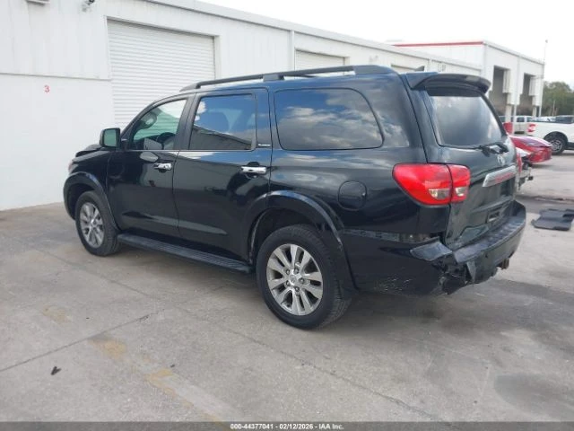 Toyota Sequoia PLATINUM* 5.7* V8* ПОДГРЕВ* КАМЕРА* КЕЙЛЕС, снимка 4 - Автомобили и джипове - 53650045