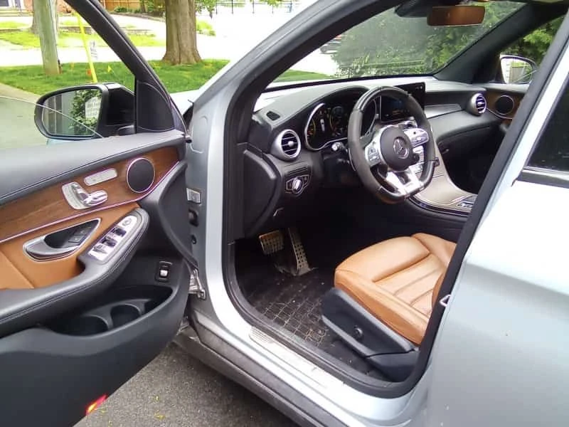 Mercedes-Benz GLC 43 AMG  * CARFAX * ОПЦИЯ ЗА ФИНАНСИРАНЕ, снимка 4 - Автомобили и джипове - 55526547