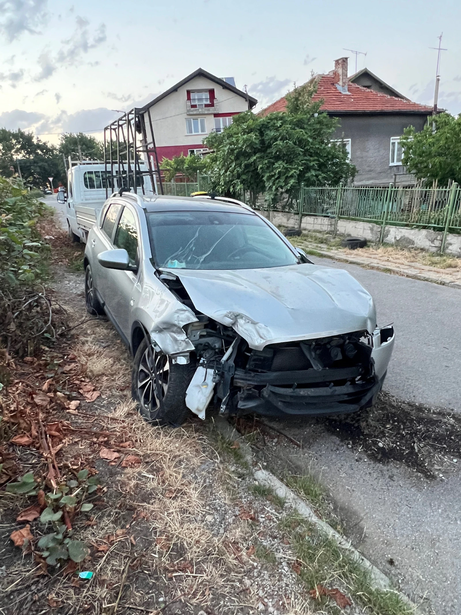 Nissan Qashqai 2.0-16v-AВТОМАТ-ПАНОРАМА-НОВ ВНОС ОТ ИТАЛИЯ, снимка 1