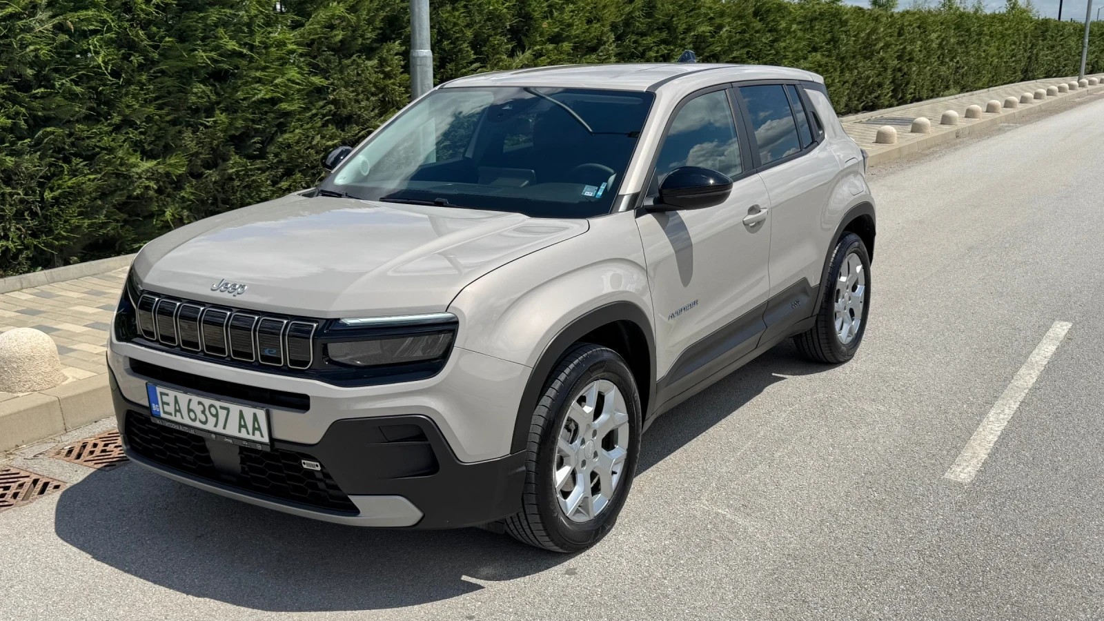 Jeep Avenger ! ПЪРВИ СОБСТВЕНИК ! ЗАКУПЕНА ОТ БЪГАРИЯ ! !, снимка 1