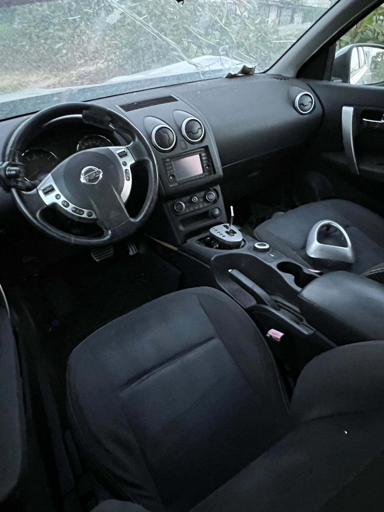 Nissan Qashqai 2.0-16v-AВТОМАТ-ПАНОРАМА-НОВ ВНОС ОТ ИТАЛИЯ - изображение 8