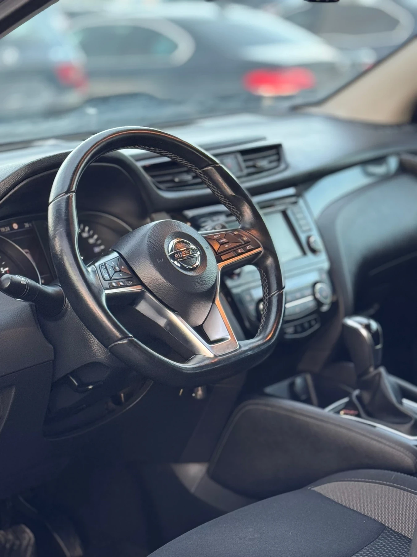 Nissan Qashqai Face * Automatic - изображение 8