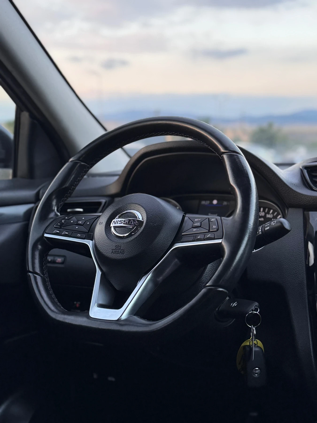 Nissan Qashqai Face * Automatic - изображение 9