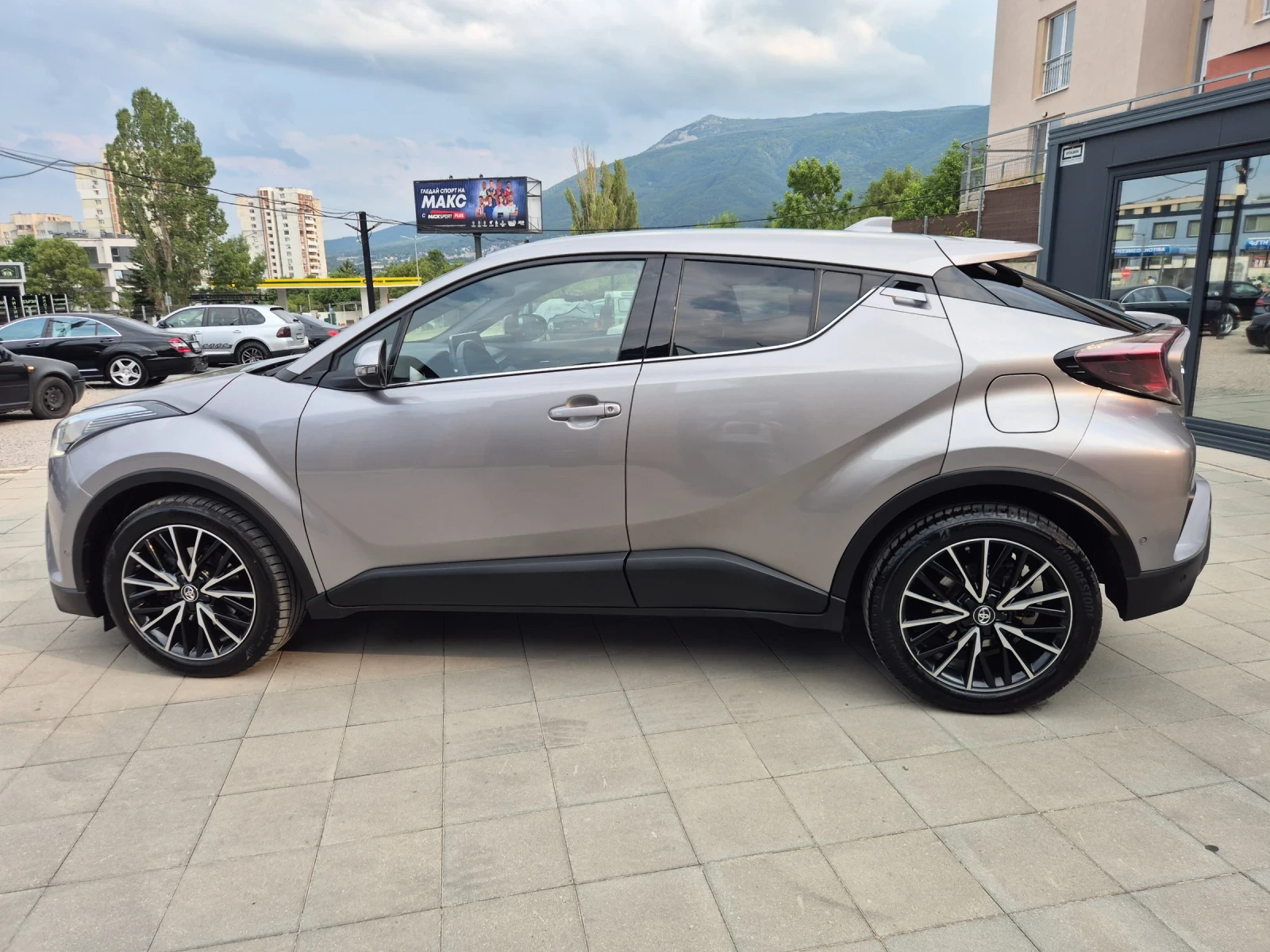 Toyota C-HR AWD - изображение 7
