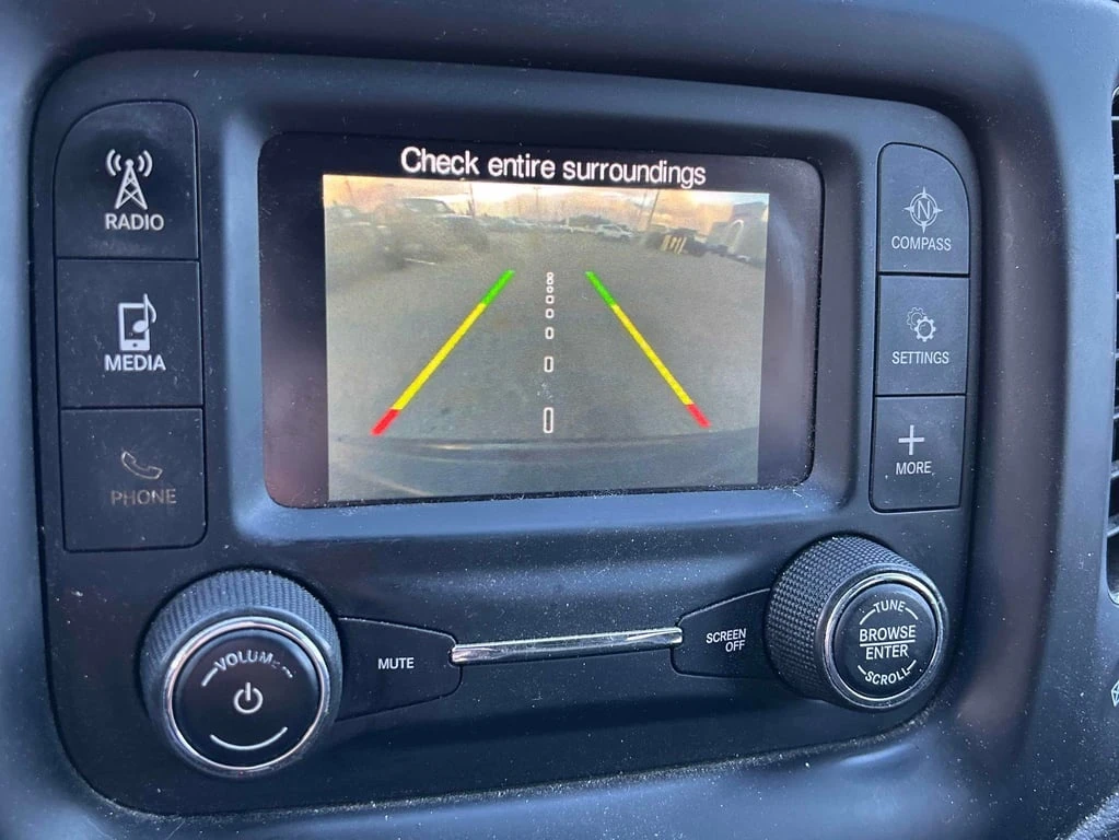 Jeep Compass * North * CARFAX *    | Mobile.bg   10