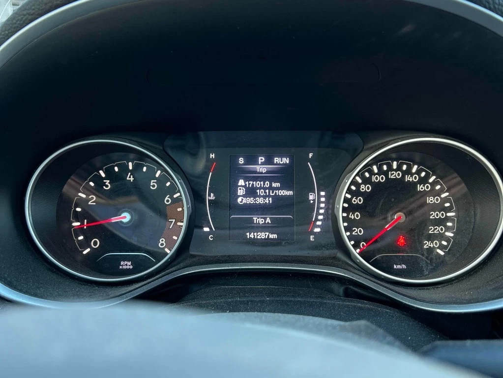 Jeep Compass * North * CARFAX *    | Mobile.bg   8