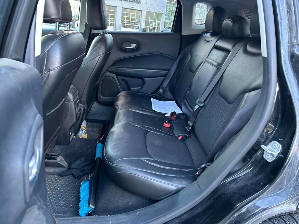 Jeep Compass * North * CARFAX *    | Mobile.bg   14