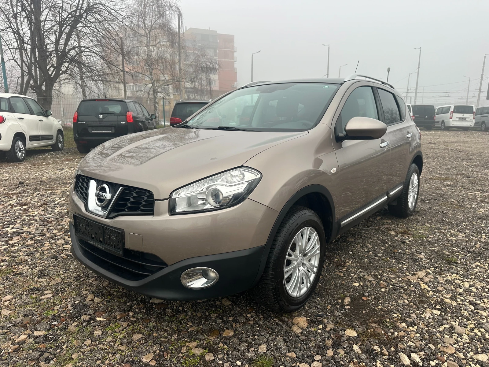 Nissan Qashqai 2.0I AUTOMAT NAVI PANO | Mobile.bg � ����������� 1