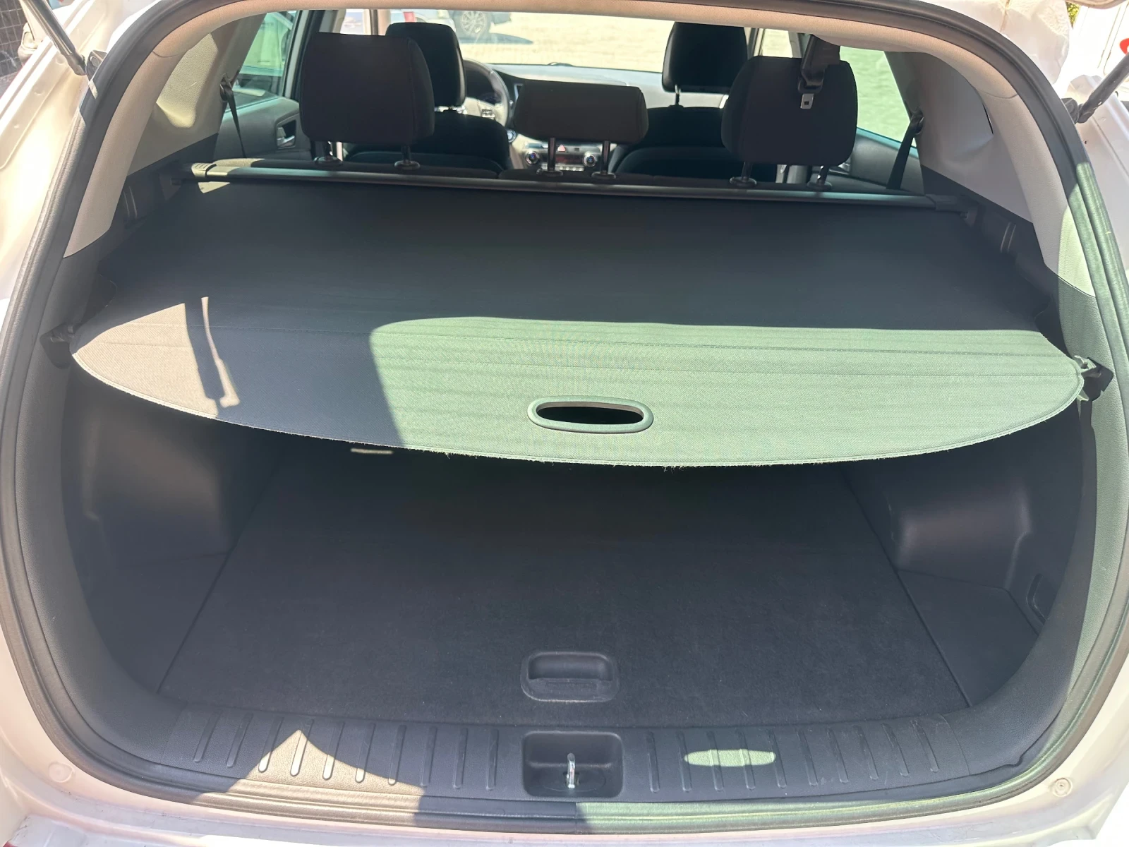 Hyundai Tucson 1.7CRDi* 140kc* xPossible ISG* , снимка 16 - Автомобили и джипове - 55613673