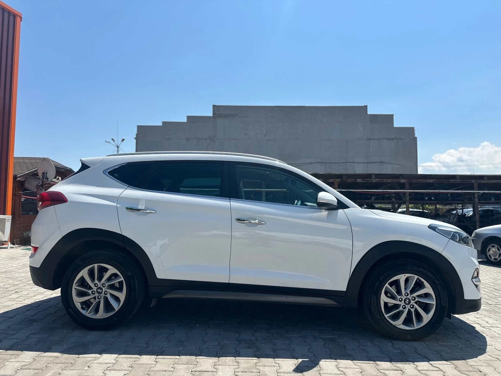 Hyundai Tucson 1.7CRDi* 140kc* xPossible ISG* , снимка 7 - Автомобили и джипове - 55613673