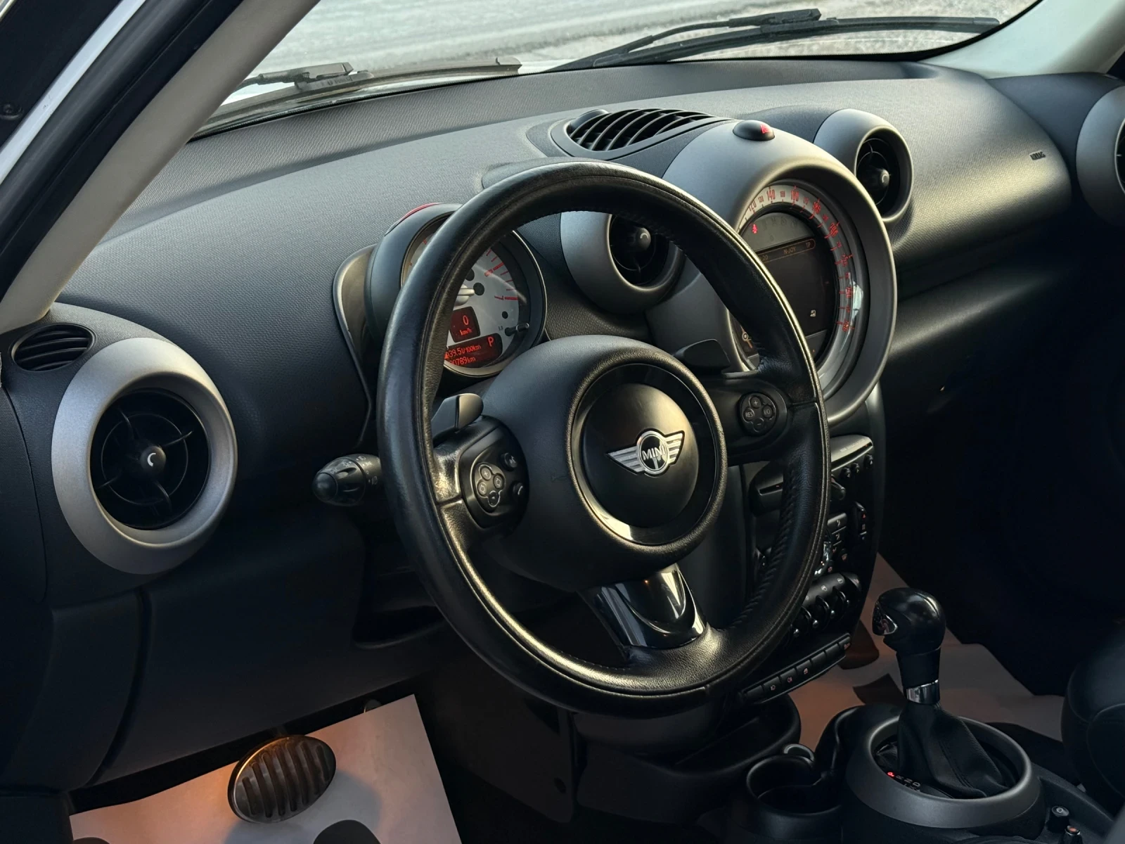 Mini Countryman 4x4, снимка 8 - Автомобили и джипове - 56084783