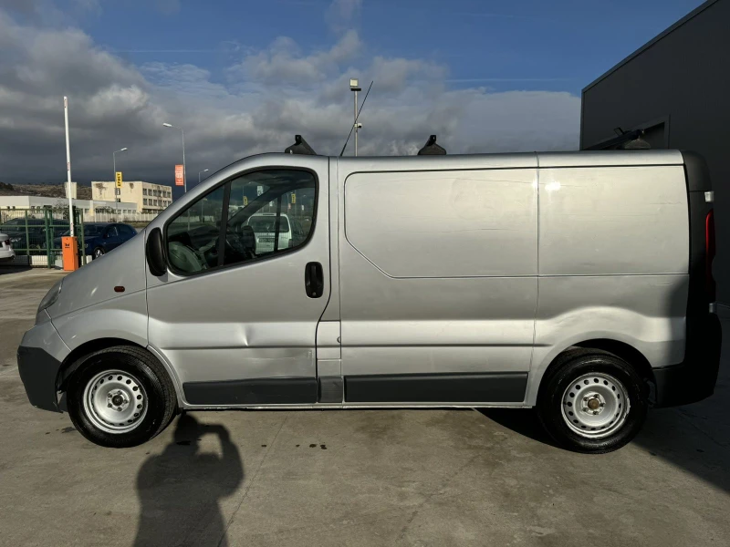 Opel Vivaro 2.0* 115ps* АВТОМАТ* КЛИМАТИК* , снимка 3 - Бусове и автобуси - 48236555