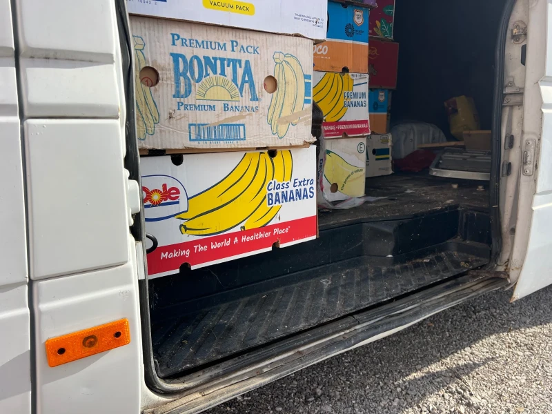 Mercedes-Benz Sprinter 311 2.2 CDi Дълга База , снимка 7 - Бусове и автобуси - 52919045