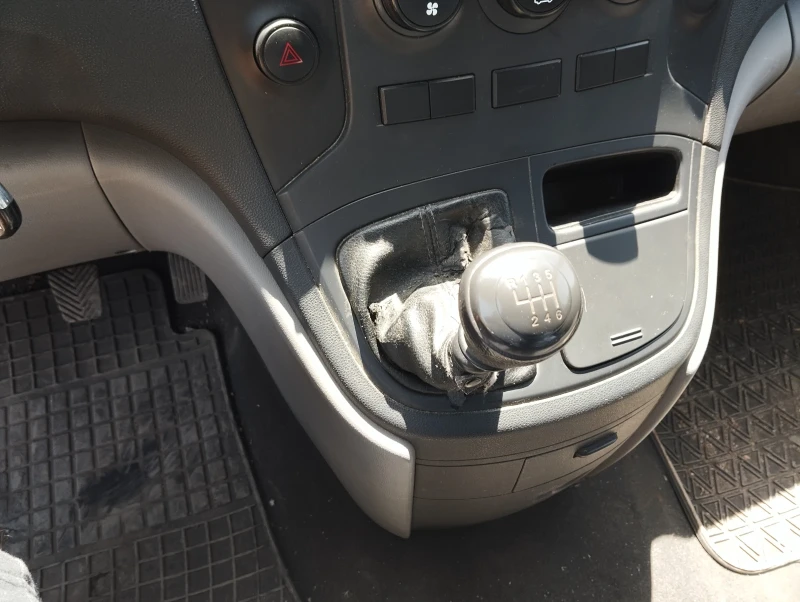 Hyundai H1, снимка 7 - Бусове и автобуси - 52920583