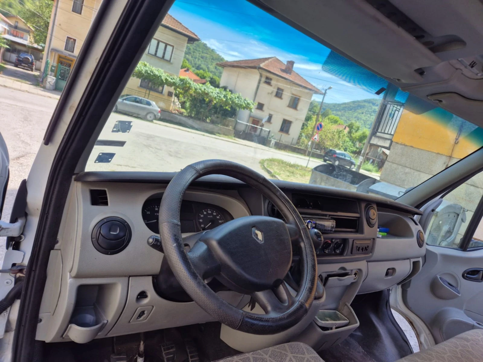 Renault Master Пътна Помощ  - изображение 8