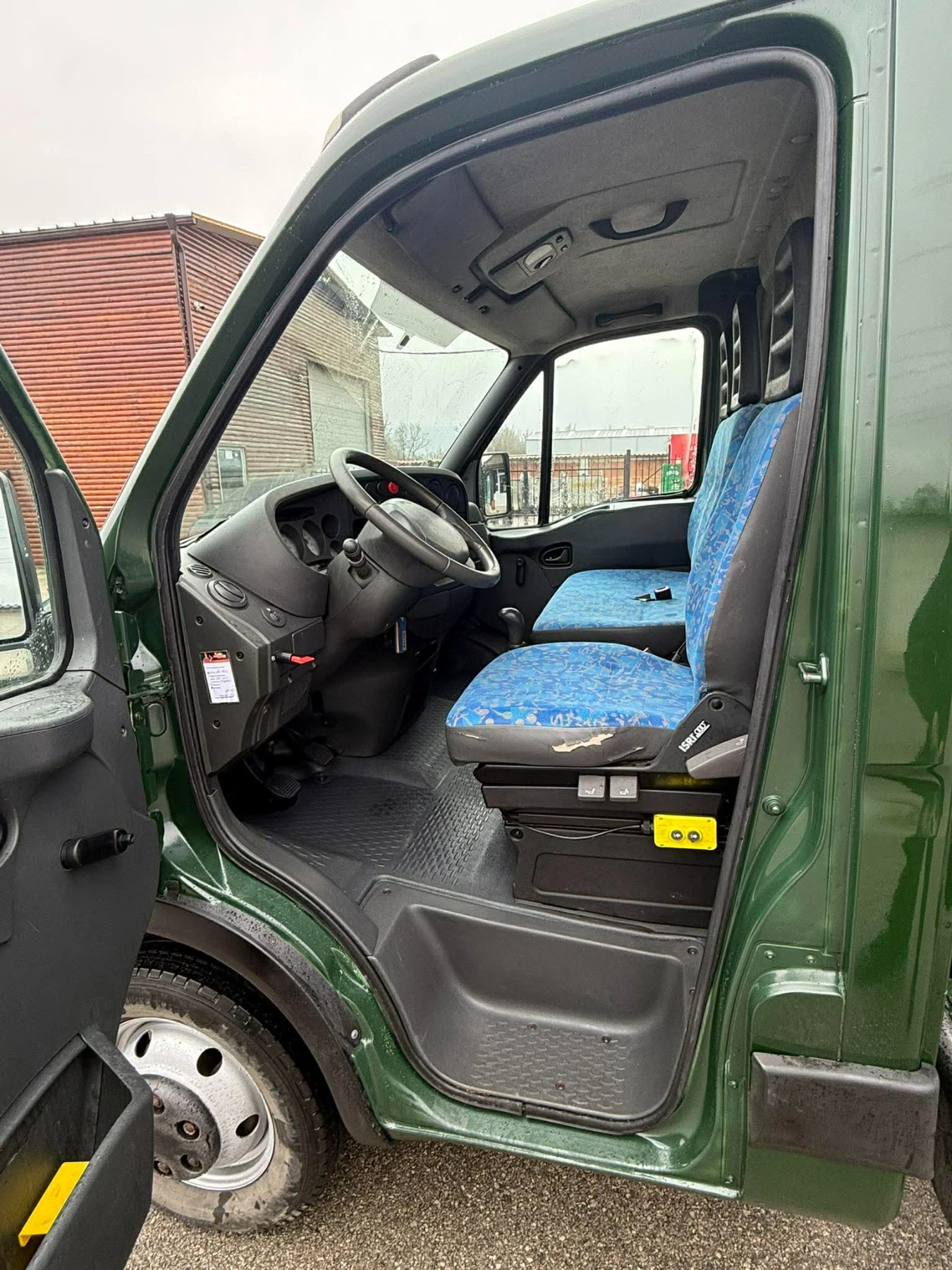 Iveco 35c11 2.8 тристранен самосвал - изображение 7