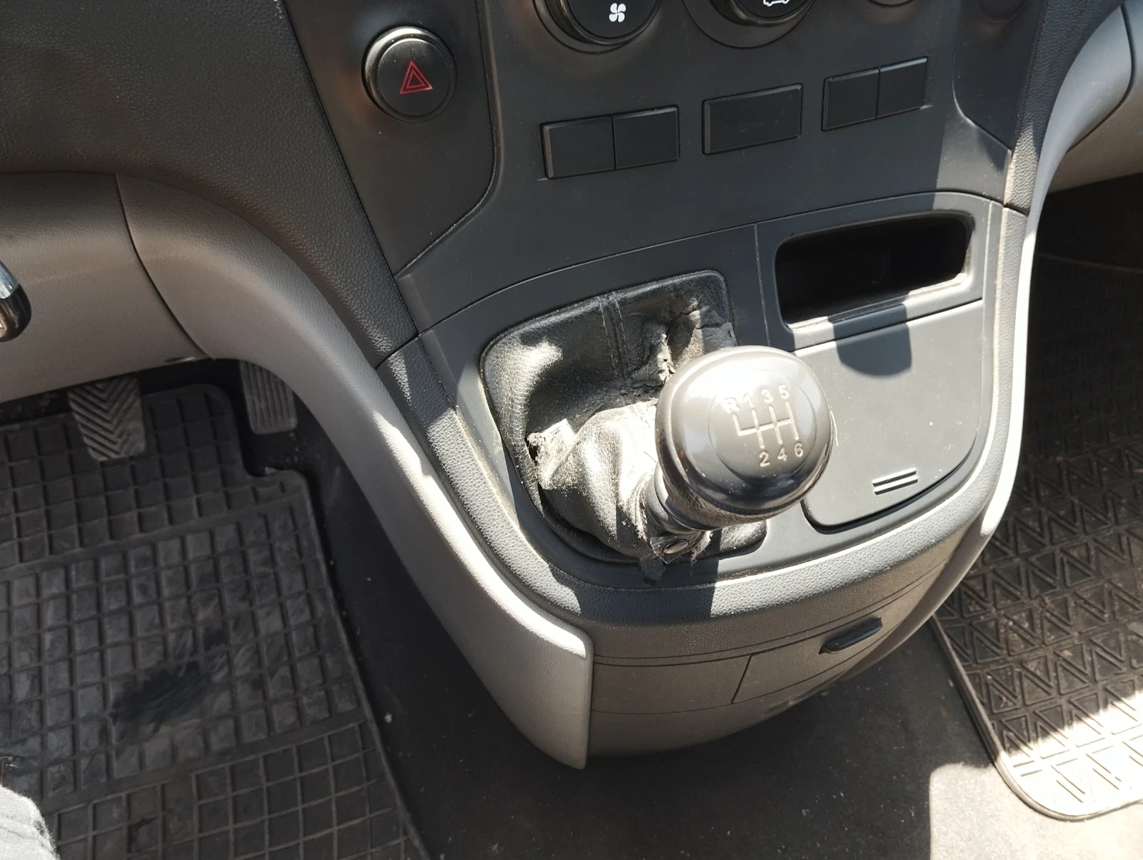 Hyundai H1  - изображение 7