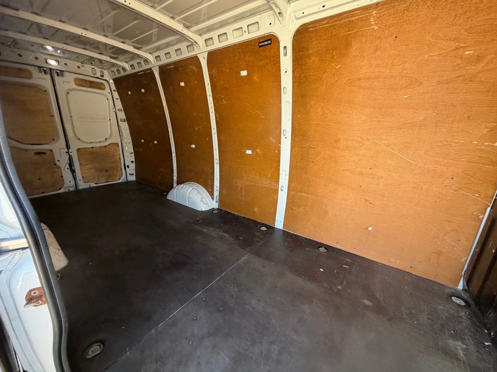 Iveco Daily 35-140!MAXI!HI-MATIC!РЕАЛНИ КМ!232ХКМ!, снимка 11 - Бусове и автобуси - 55282783