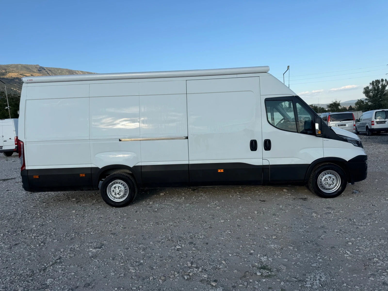 Iveco Daily 35-140!MAXI!HI-MATIC!РЕАЛНИ КМ!232ХКМ!, снимка 4 - Бусове и автобуси - 55282783