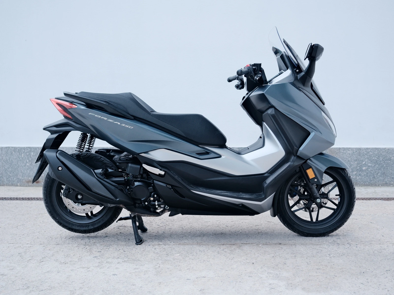 Honda Forza  - изображение 6