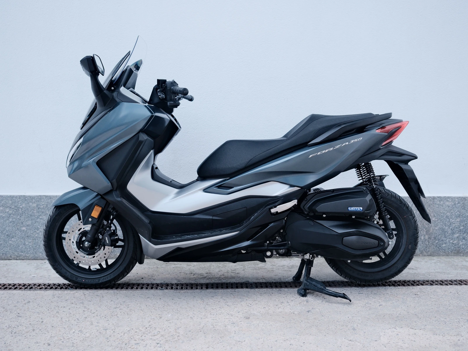 Honda Forza  - изображение 8