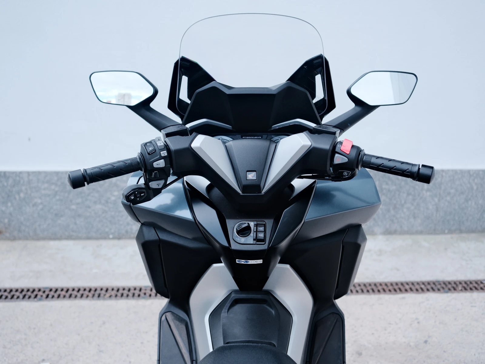 Honda Forza  - изображение 10