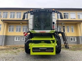      Claas LEXION 6800 CEMOS + CLAAS VARIO 930 