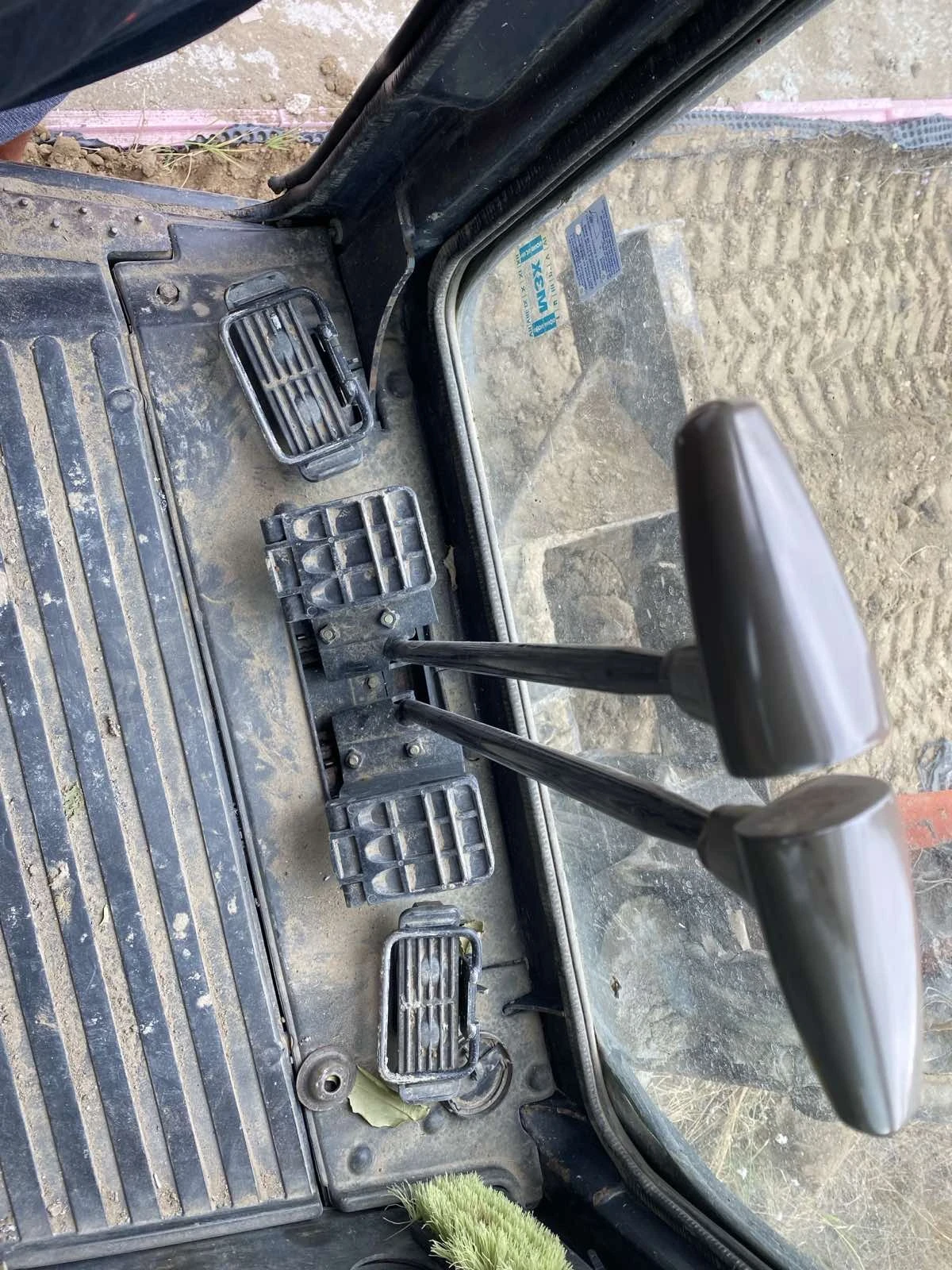 Багер Hitachi ZX27U-2 - изображение 5