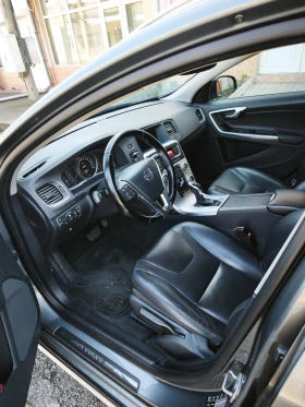 Volvo V60 Cross Country, снимка 6