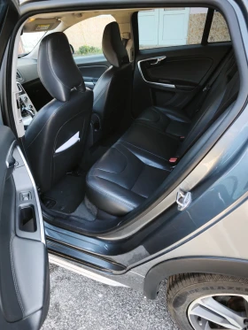 Volvo V60 Cross Country, снимка 7